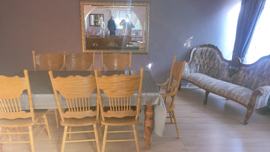 5 Bedroom Property for Sale in Wilkeville North West